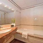 Htel Serviced Apartment