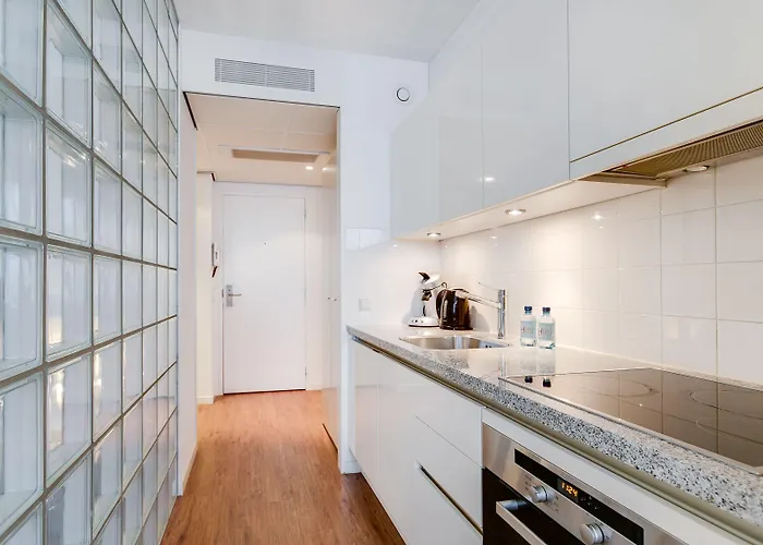 Htel Serviced דירה