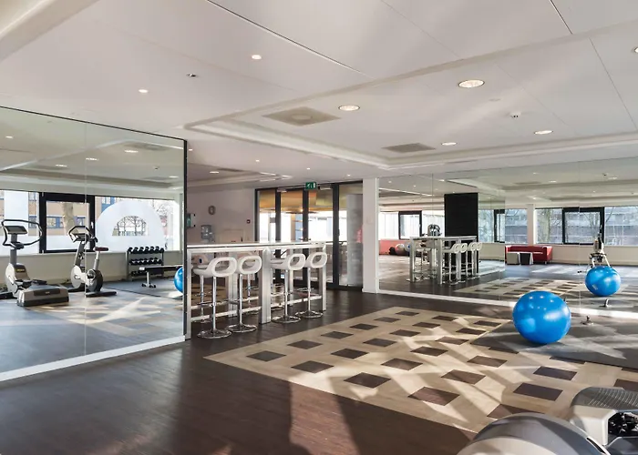 Htel Serviced אמסטלבין