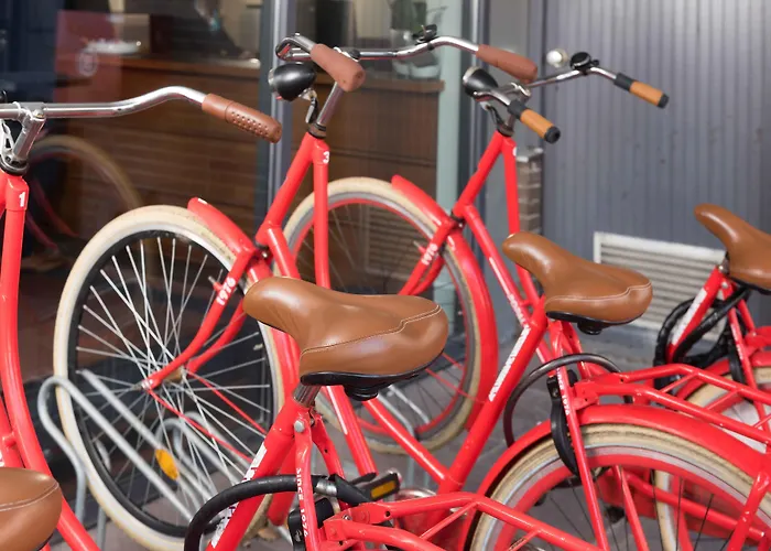 Htel Serviced * אמסטלבין